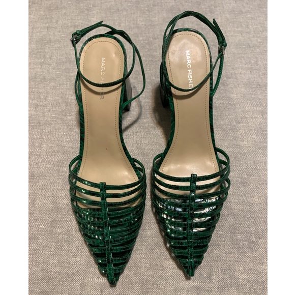 NWT Green Snakeskin Marc Fisher Carmela Heels - Picture 2 of 6
